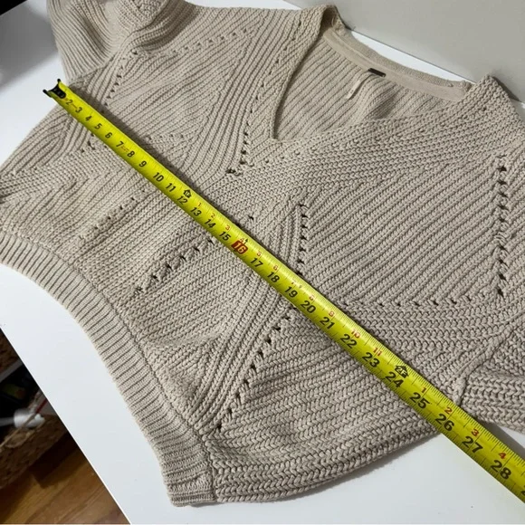 Free People Cream V-Neck Sweater - Picture 4 of 6
